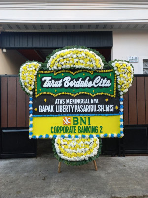 Papan Bunga Duka di Cigadung